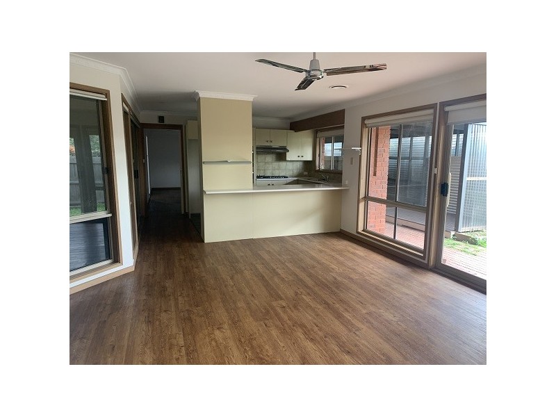 3 Neilian Retreat, Berwick VIC 3806