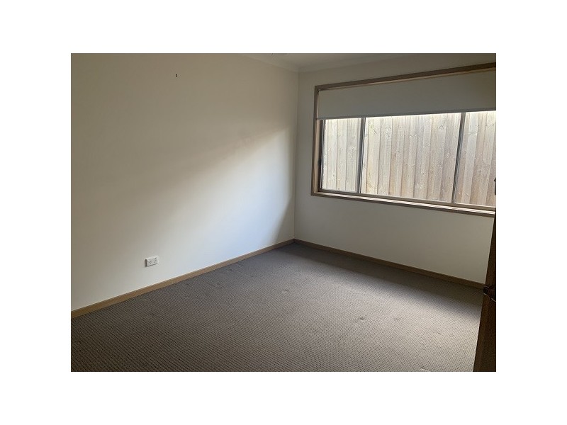 3 Neilian Retreat, Berwick VIC 3806