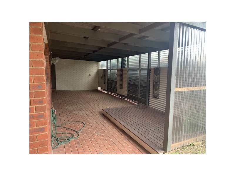 3 Neilian Retreat, Berwick VIC 3806