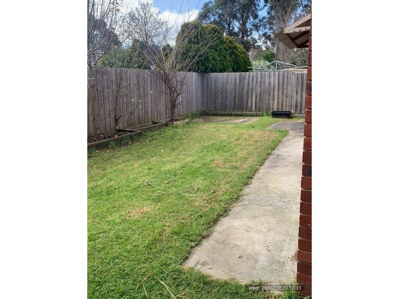 3 Neilian Retreat, Berwick VIC 3806