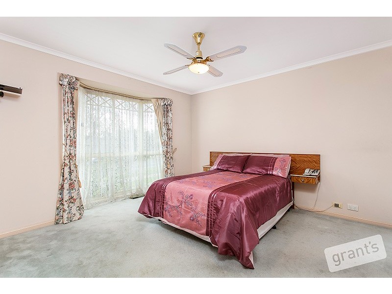 26 Chirnside Road, Berwick VIC 3806