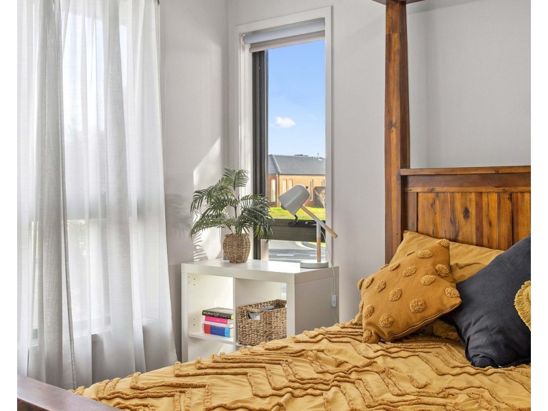 115 Selandra Boulevard, Clyde North VIC 3978