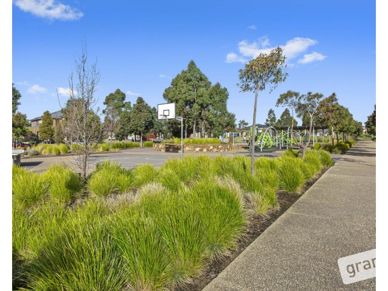 115 Selandra Boulevard, Clyde North VIC 3978