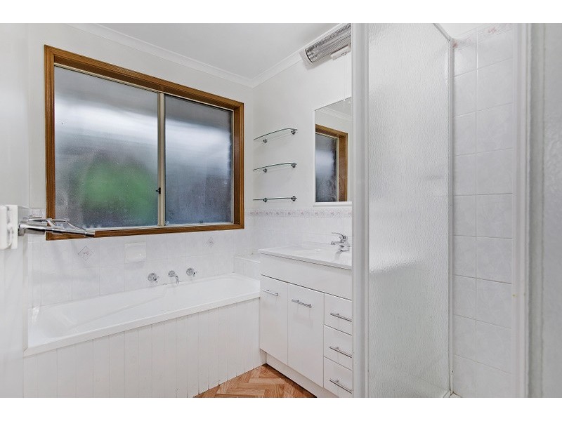 9 Norman Place, Narre Warren VIC 3805