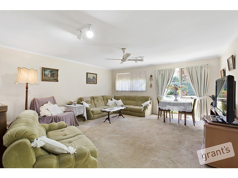 35 Cheviot Avenue, Berwick VIC 3806