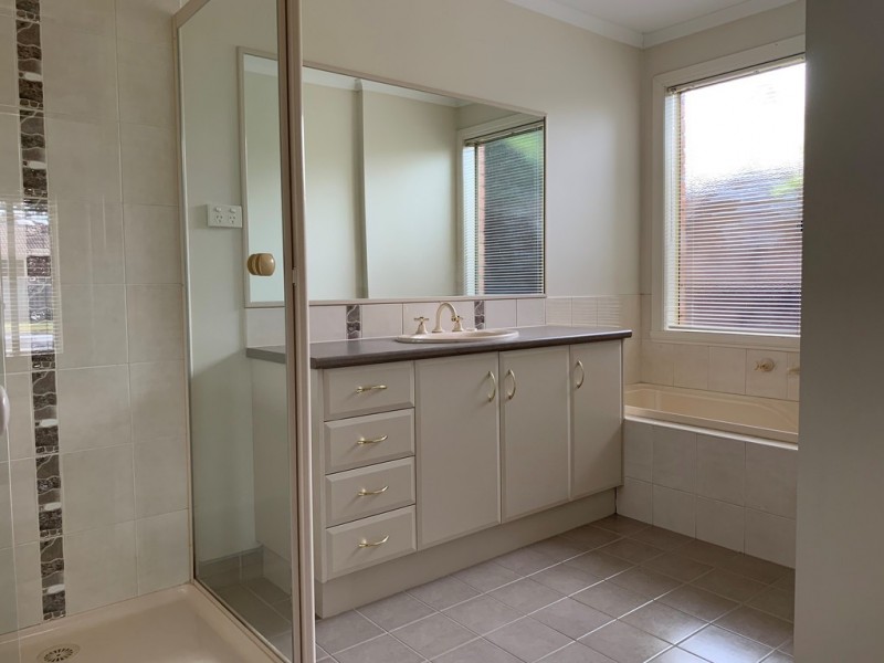 98 Cairns Road, Hampton Park VIC 3976