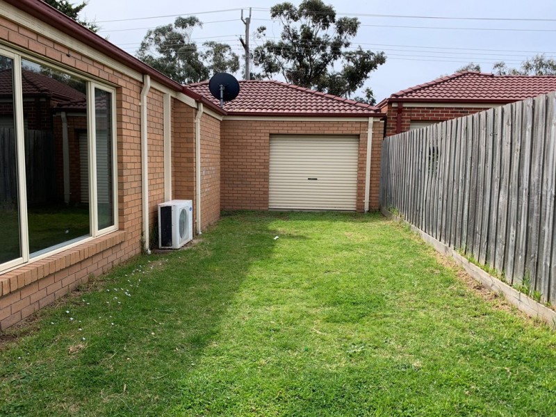 98 Cairns Road, Hampton Park VIC 3976