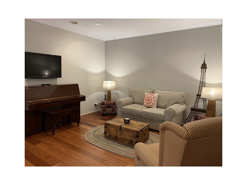 42 Wurundjeri Boulevard, Berwick VIC 3806