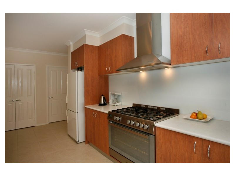 14 Atkinson Drive, Berwick VIC 3806