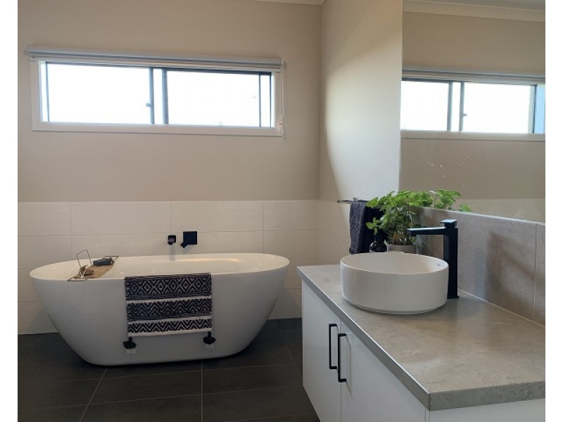 41 Fairweather Parade, Officer VIC 3809