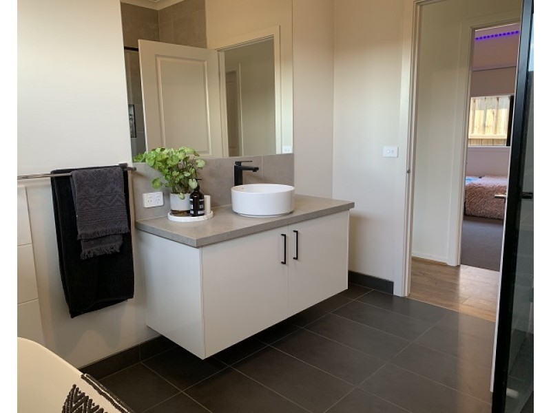 41 Fairweather Parade, Officer VIC 3809