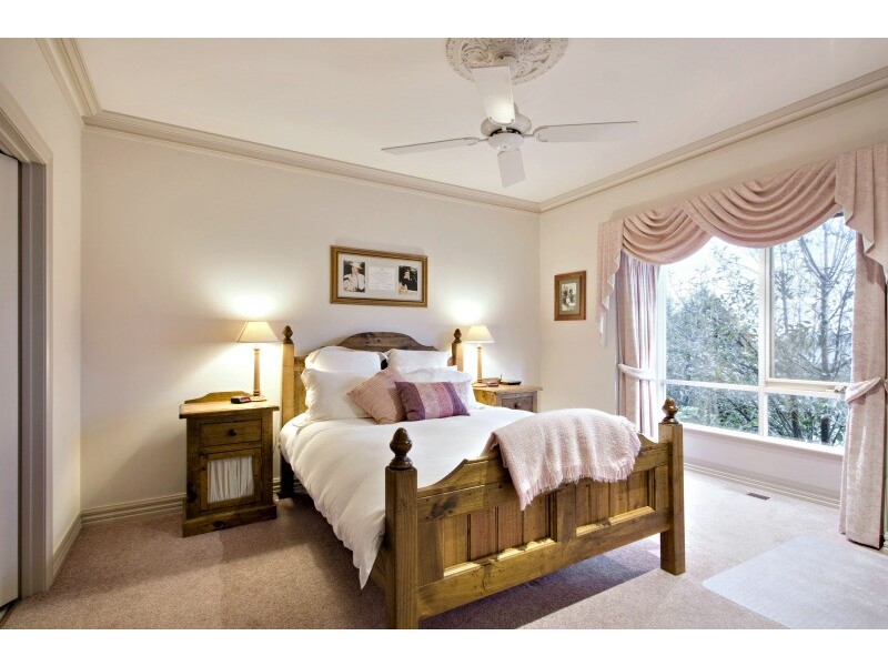 6 Abbey Dale Court, Berwick VIC 3806