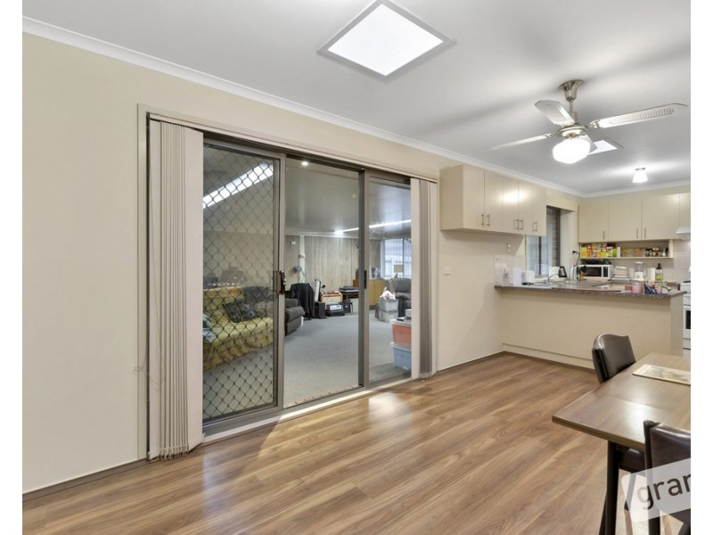 10 Wilmott Close, Berwick VIC 3806