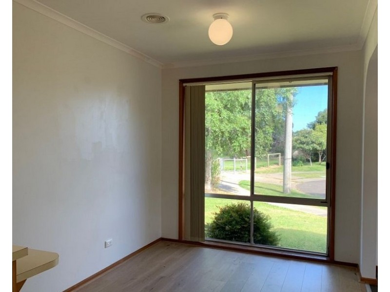 6 Hedley Place, Hampton Park VIC 3976