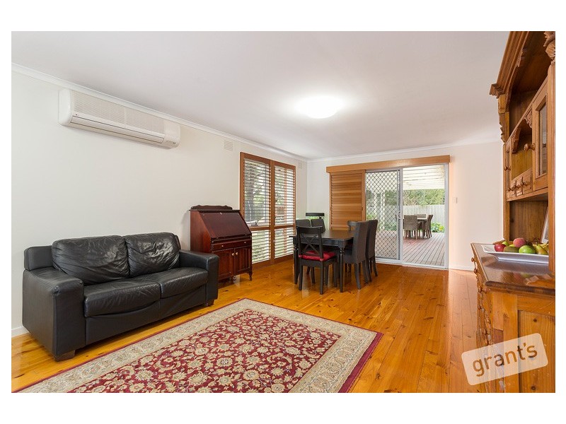 6 Gifford Close, Berwick VIC 3806