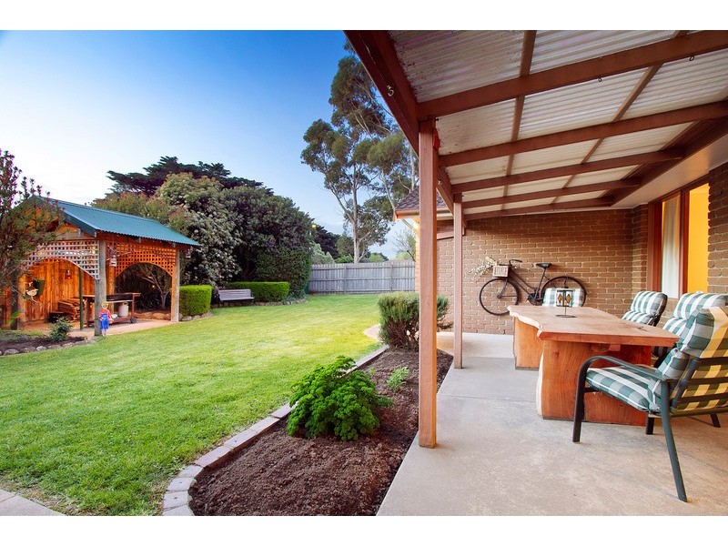 4 Yarrow Court, Berwick VIC 3806
