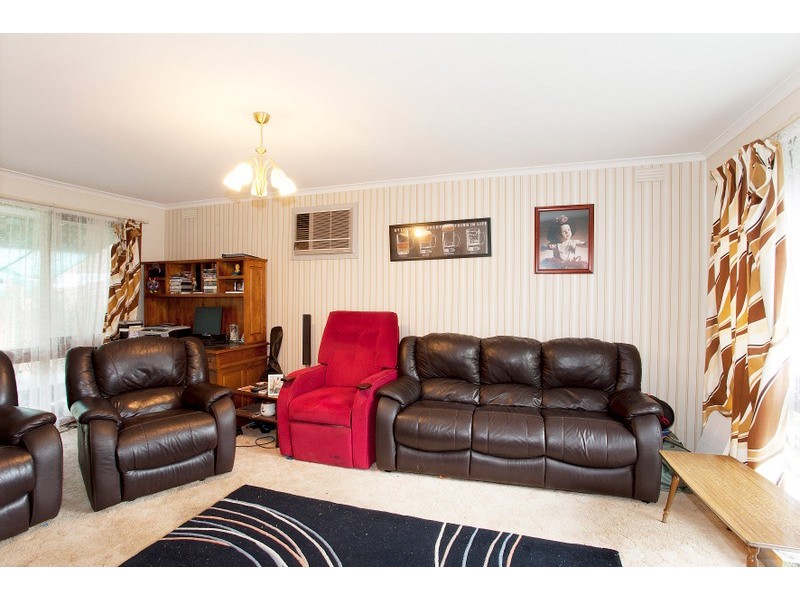 12 Gifford Close, Berwick VIC 3806