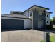 16 Lia Amie Place, Berwick VIC 3806