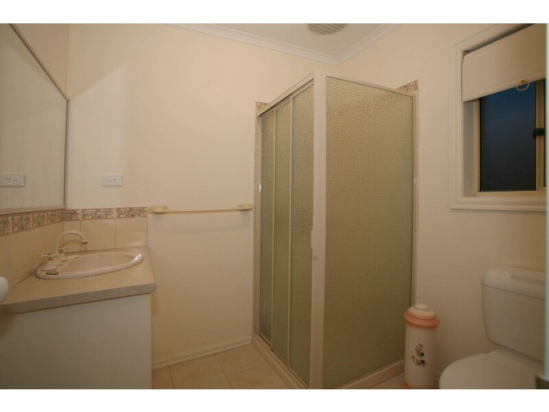 1/5 Dingle Court, Berwick VIC 3806