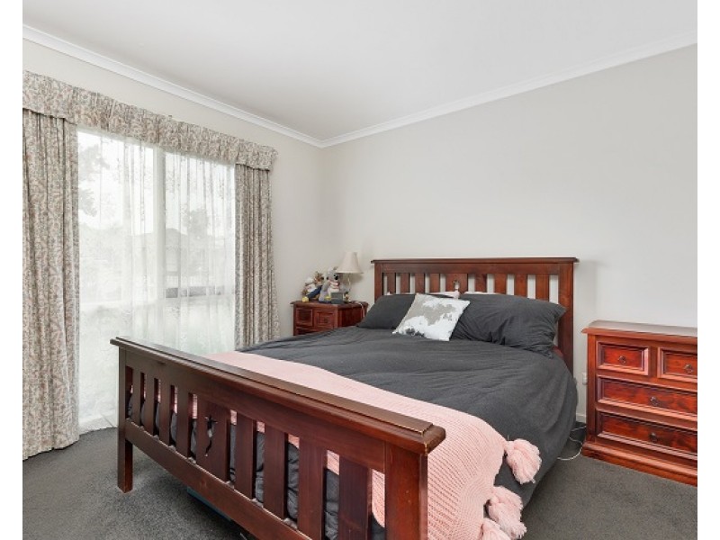 34 Willslie Crescent, Berwick VIC 3806