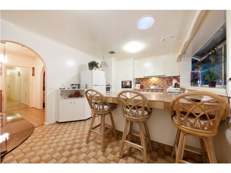 48 Ambleside Crescent, Berwick VIC 3806