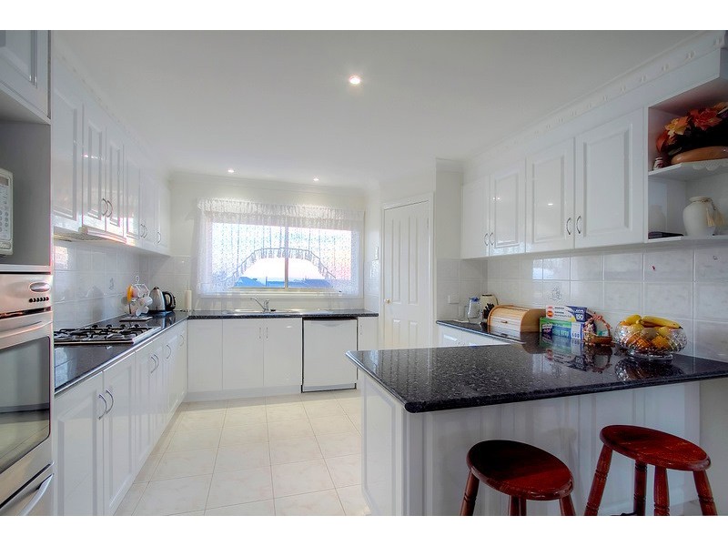 55 Chirnside Road, Berwick VIC 3806