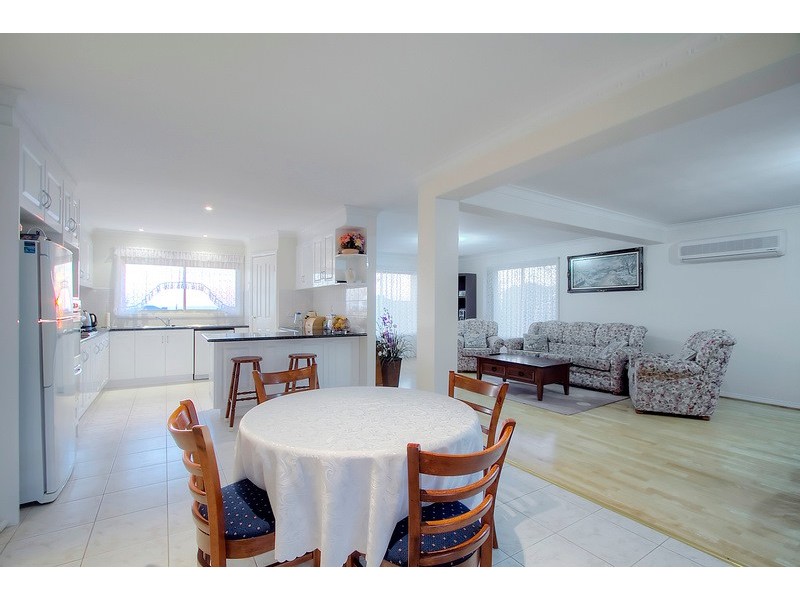 55 Chirnside Road, Berwick VIC 3806