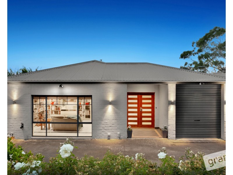 1 Allunga Parade, Berwick VIC 3806