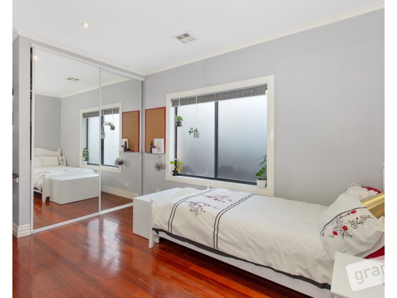 1 Allunga Parade, Berwick VIC 3806