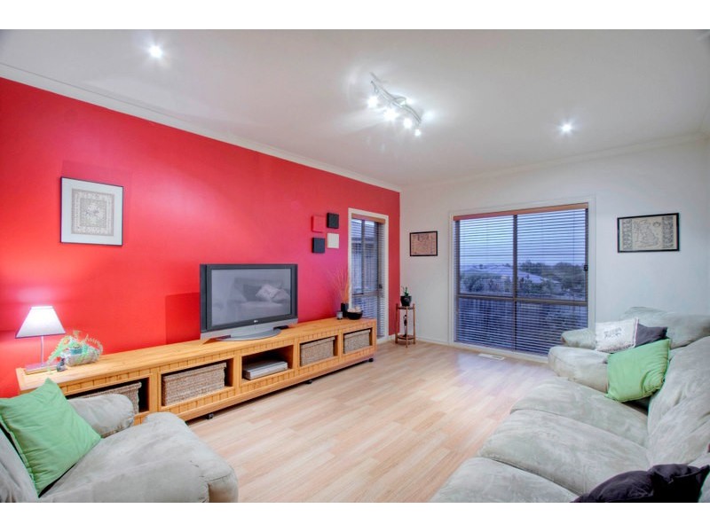 22 Edgbaston Circuit, Berwick VIC 3806