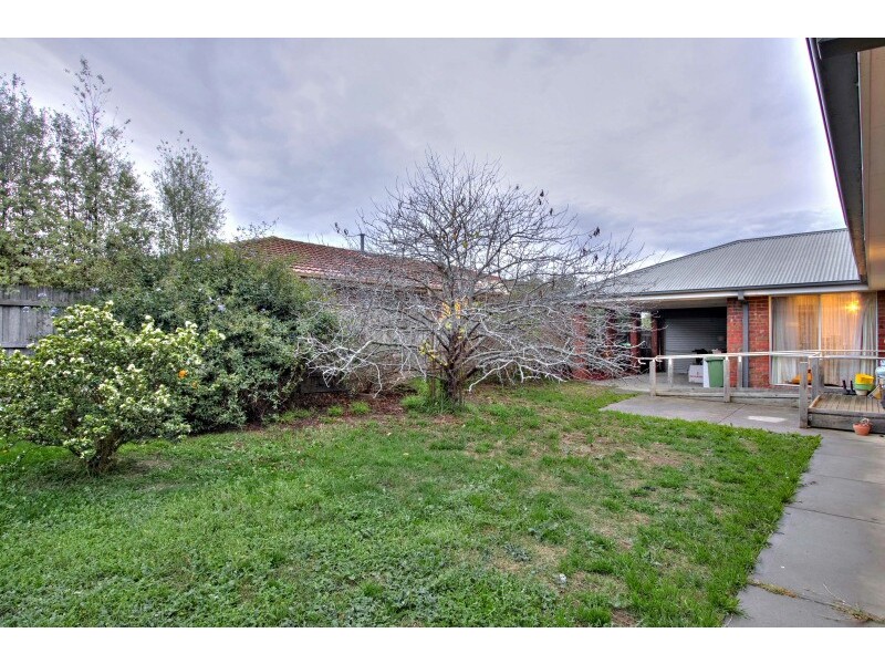 13 Cottswold Avenue, Narre Warren VIC 3805