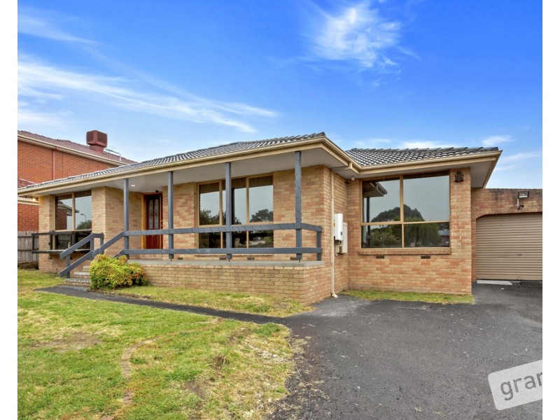 52 Blackwood Drive, Narre Warren VIC 3805