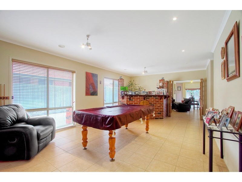 4 Charles Conder Place, Berwick VIC 3806