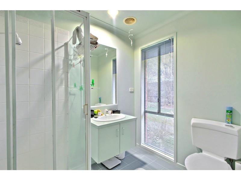 2 Lighthorse Crescent, Narre Warren South VIC 3805