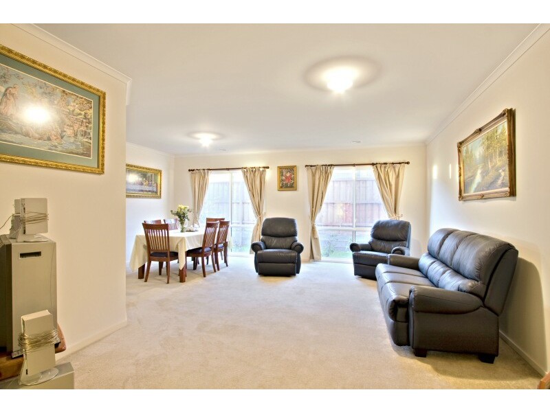 4 Northgate Drive, Berwick VIC 3806