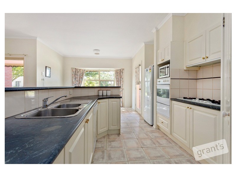 15 Louise Baille Avenue, Narre Warren South VIC 3805