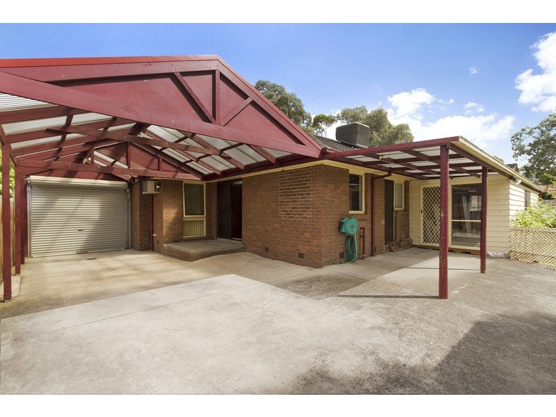 3 Carluke Court, Berwick VIC 3806