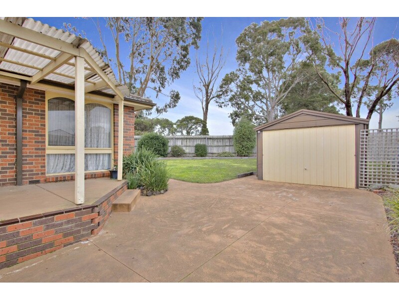 10 Simpson Court, Hallam VIC 3803