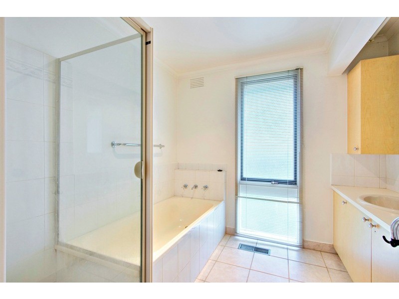 10 Simpson Court, Hallam VIC 3803