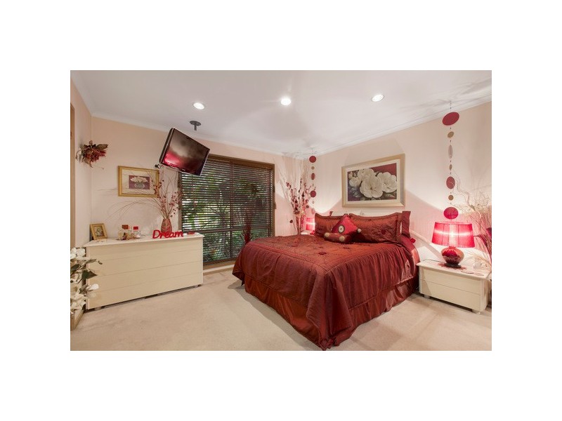 7 Neilian Retreat, Berwick VIC 3806