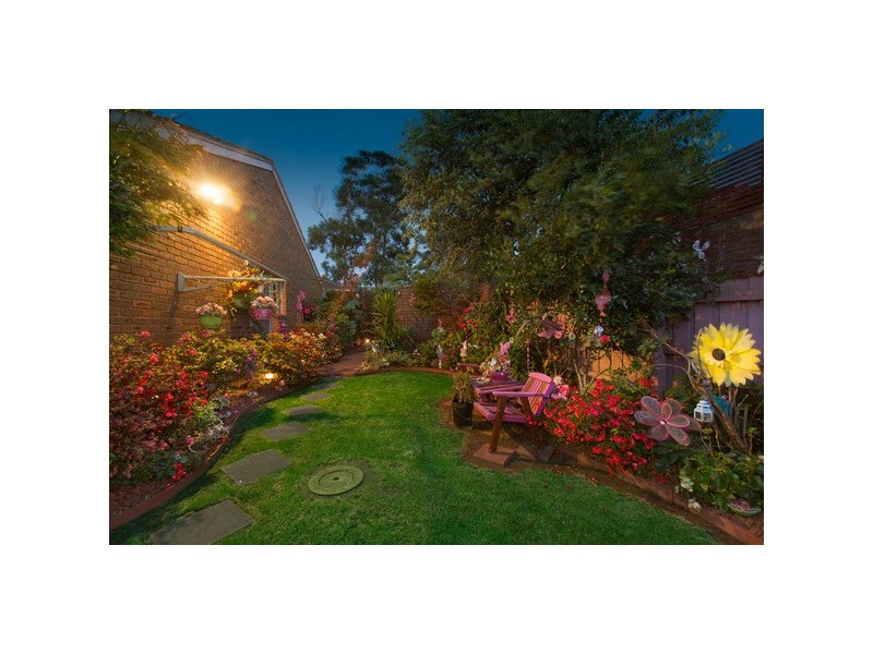 7 Neilian Retreat, Berwick VIC 3806