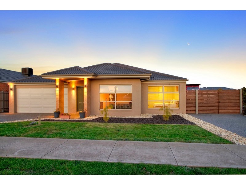 14 Kimberley Downs Court, Narre Warren South VIC 3805