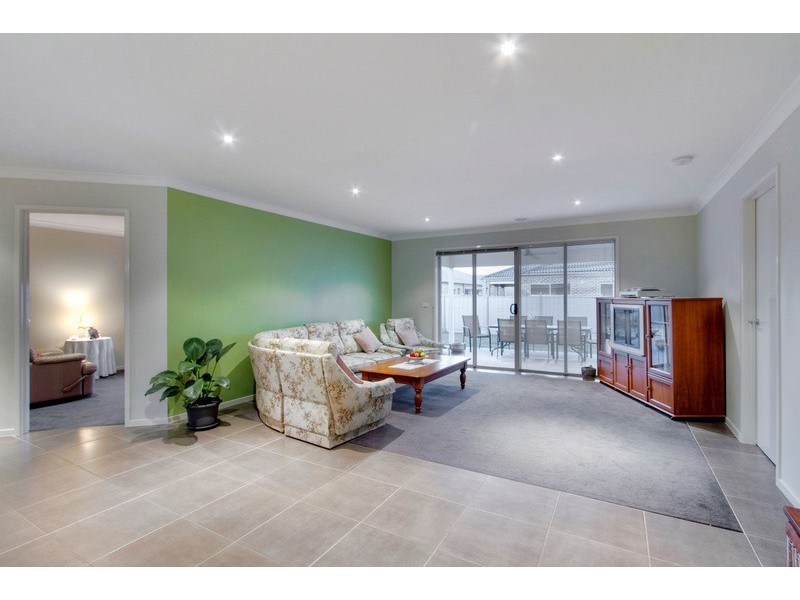 14 Kimberley Downs Court, Narre Warren South VIC 3805
