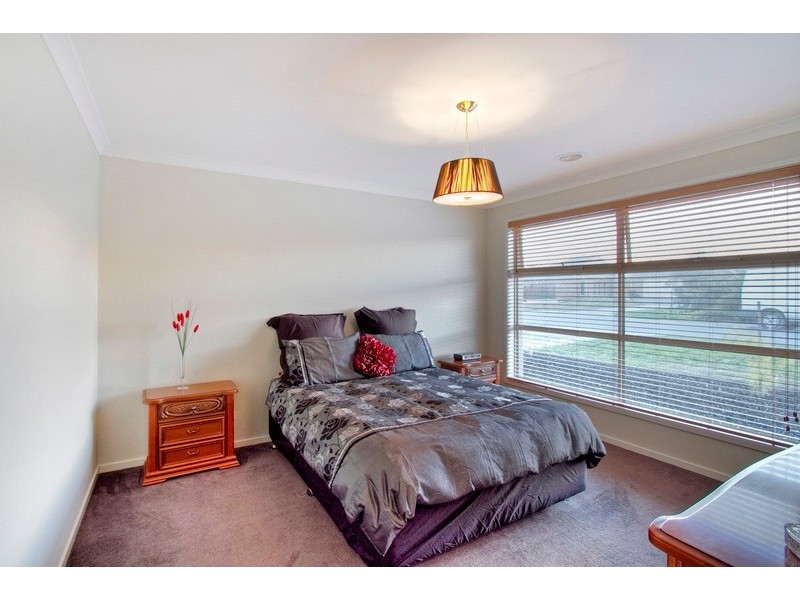 14 Kimberley Downs Court, Narre Warren South VIC 3805