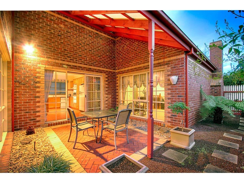 19 Grant Close, Berwick VIC 3806