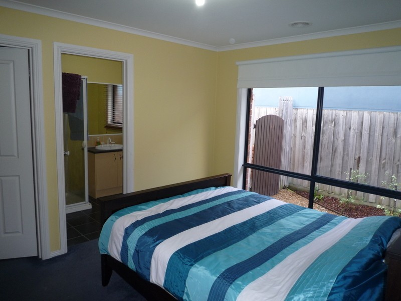 2 Dahlen Place, Berwick VIC 3806