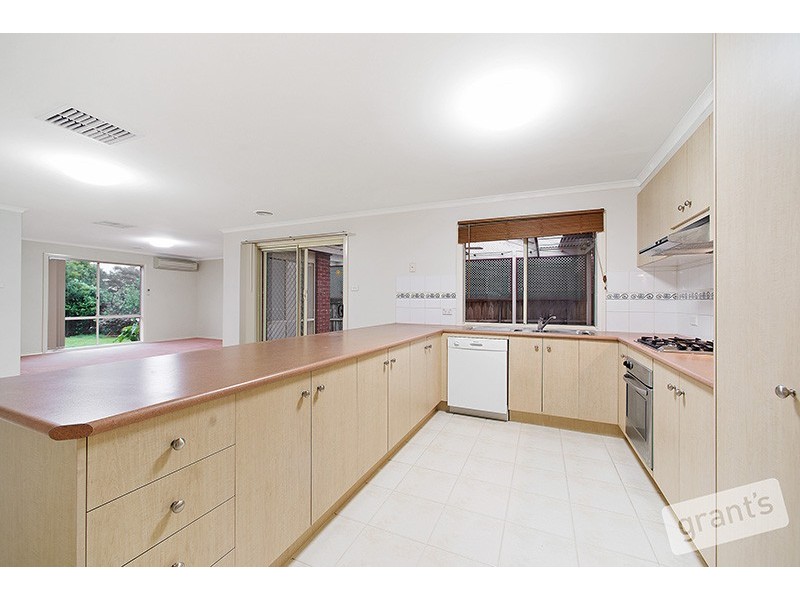 41 John Fisher Drive, Berwick VIC 3806