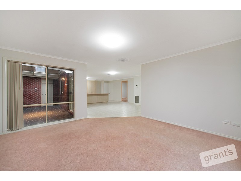 41 John Fisher Drive, Berwick VIC 3806