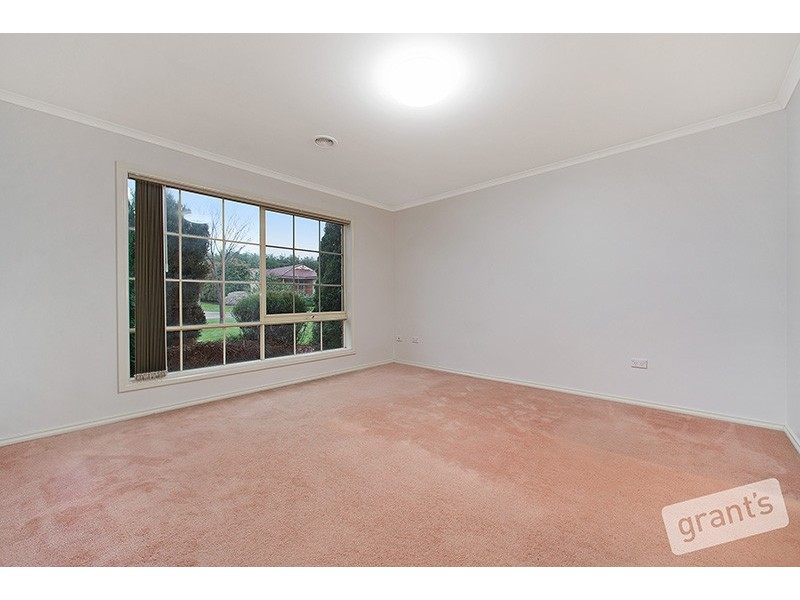 41 John Fisher Drive, Berwick VIC 3806