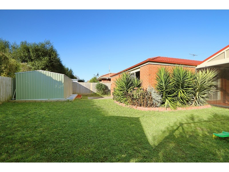 15 Glenisla Way, Berwick VIC 3806